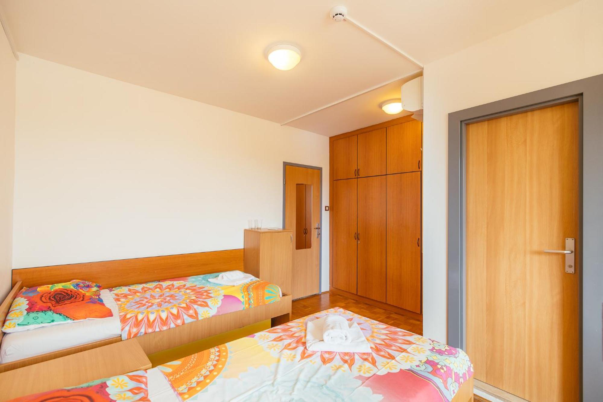 Albergue Prenocisca Prisoje Koper Exterior foto